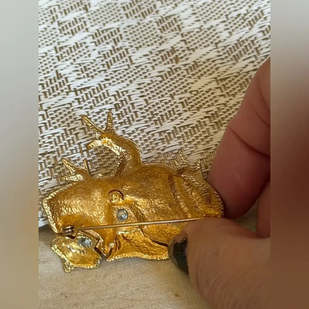 Vintage Gold Frog Prince Toad Brooch